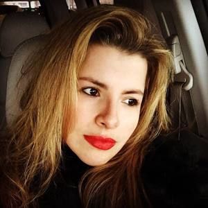 Meet your Posher, Stella christina